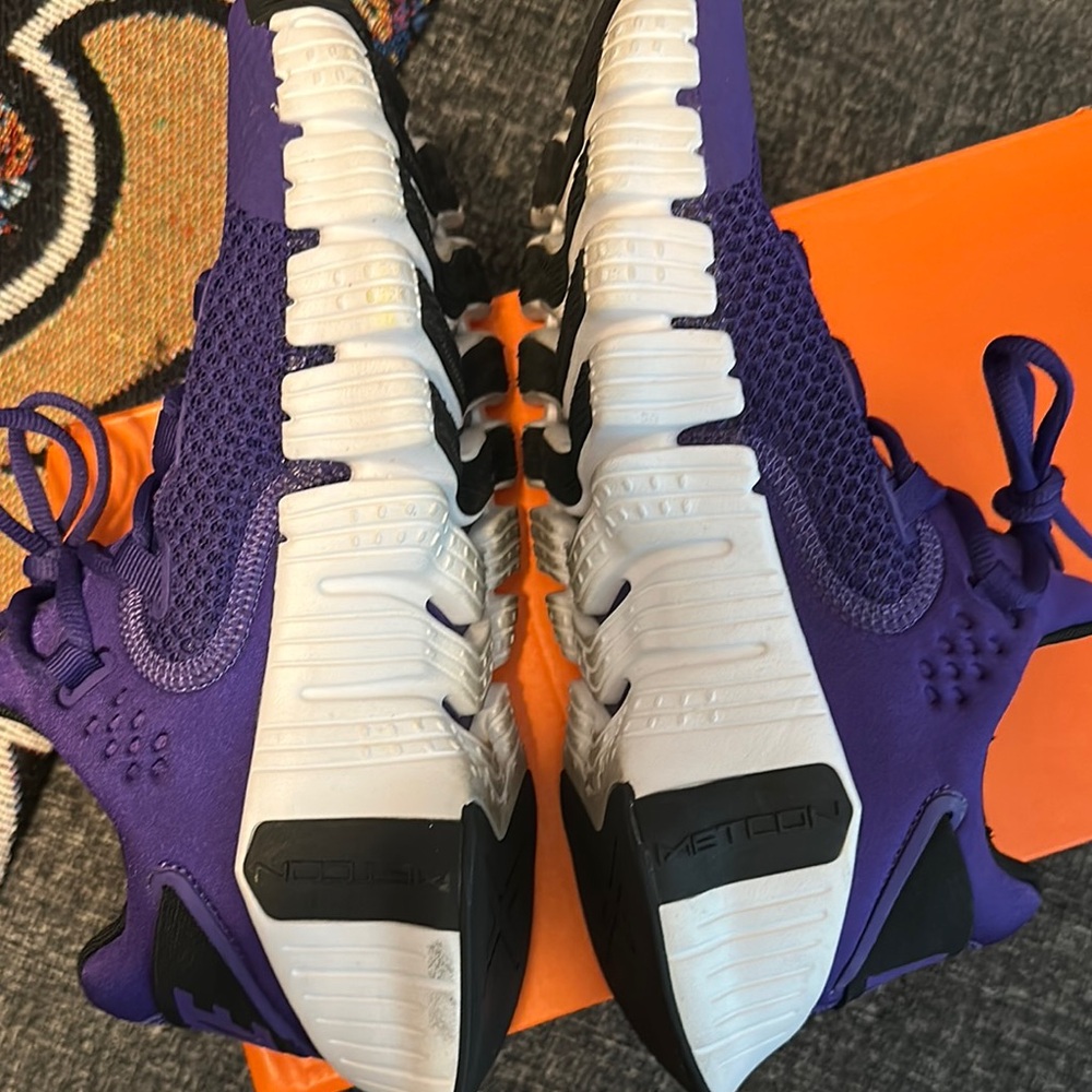 Nike Metcon 4 Purple Athletic Sneakers - Picture 6 of 8